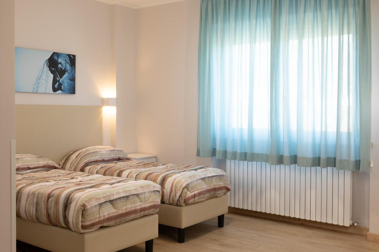 Hotel Azzurro LʼAquila Kültér fotó