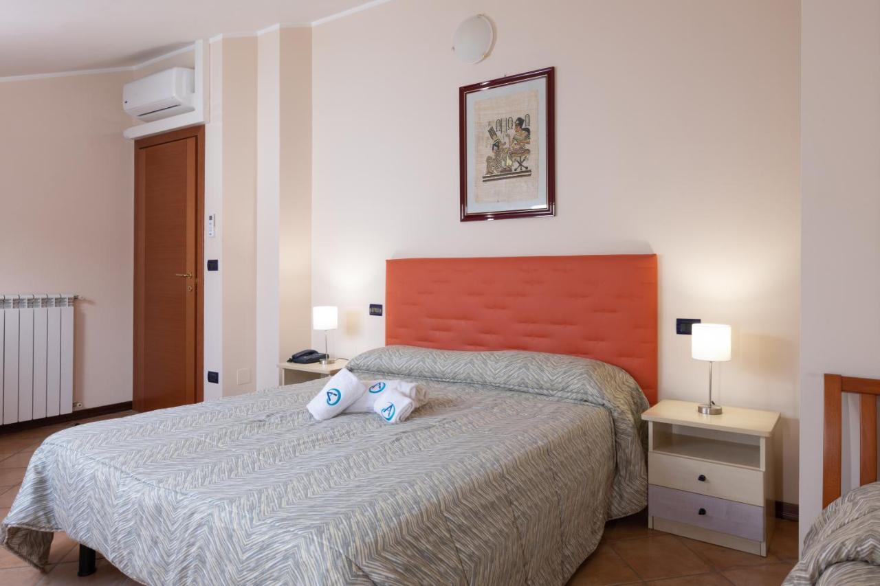 Hotel Azzurro LʼAquila Kültér fotó